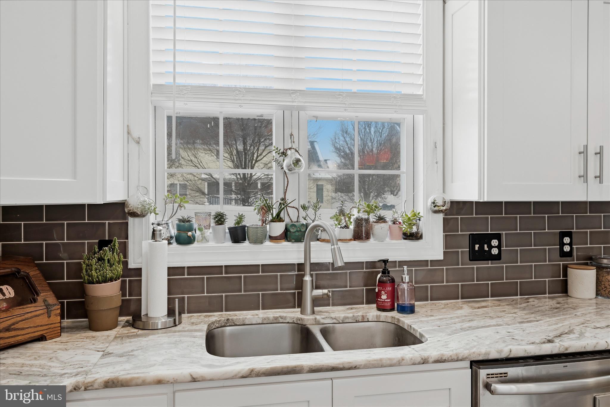 RAVENWING - Residential