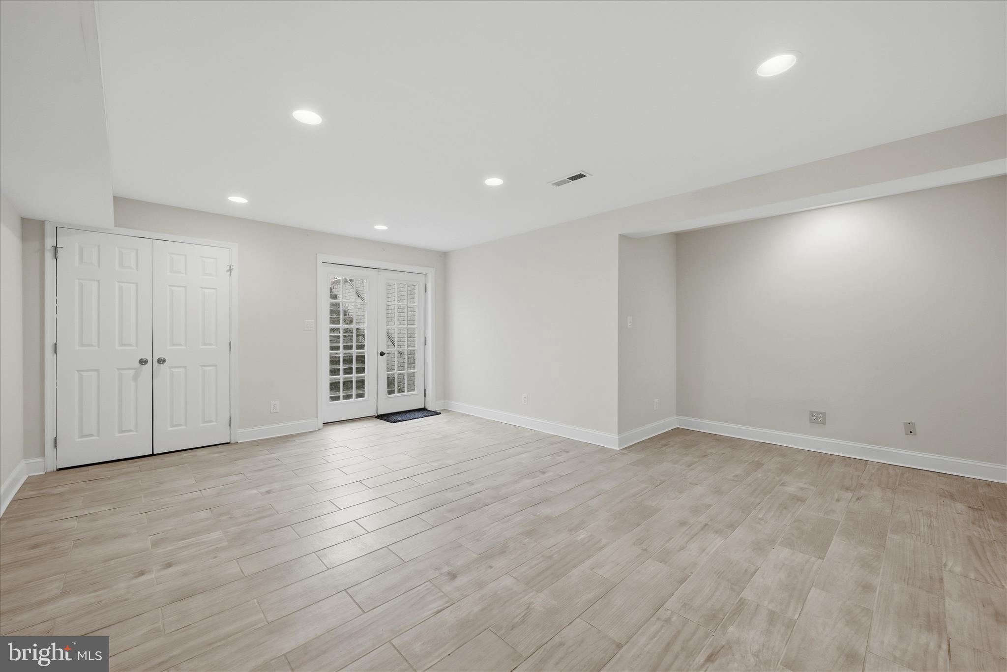 RAVENWING - Residential