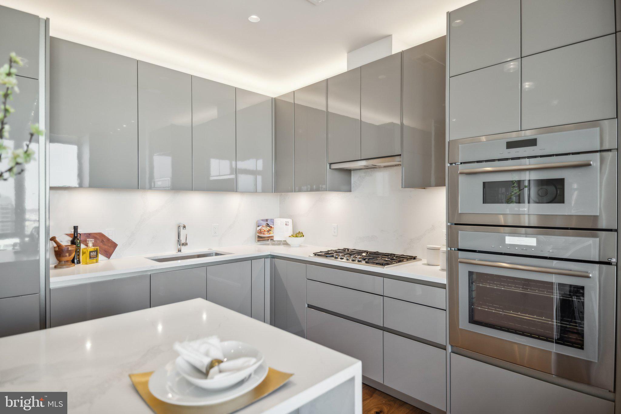 ROSSLYN - Residential