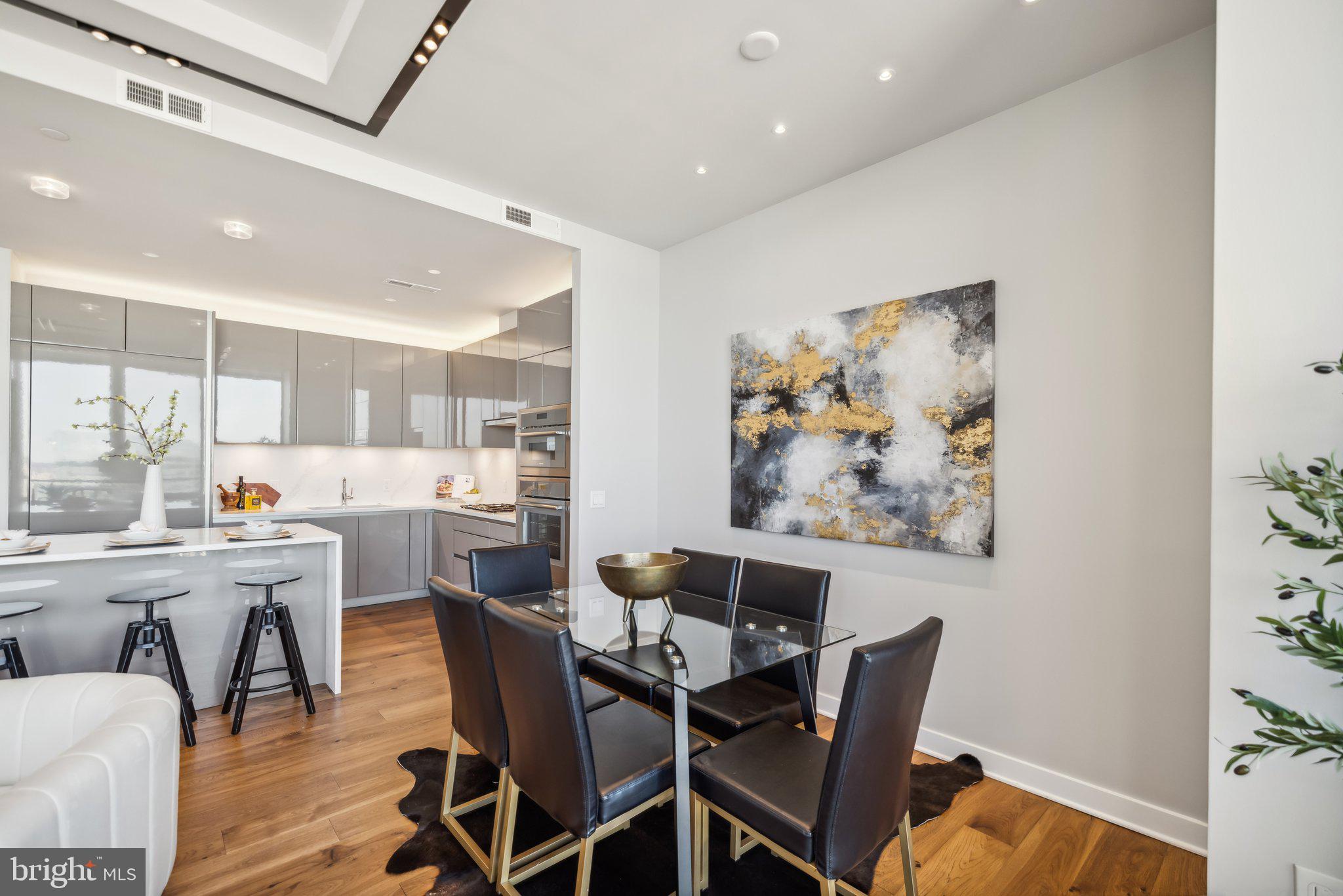 ROSSLYN - Residential