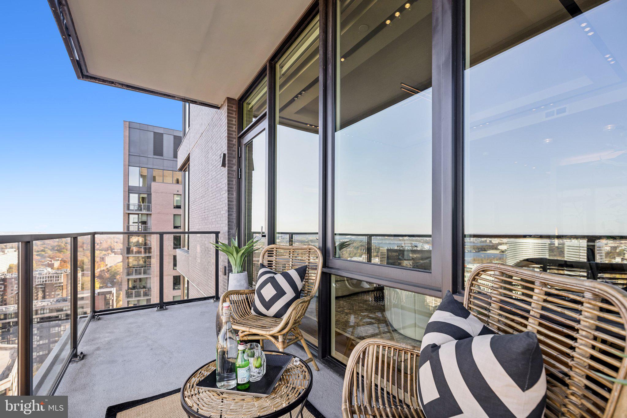 ROSSLYN - Residential