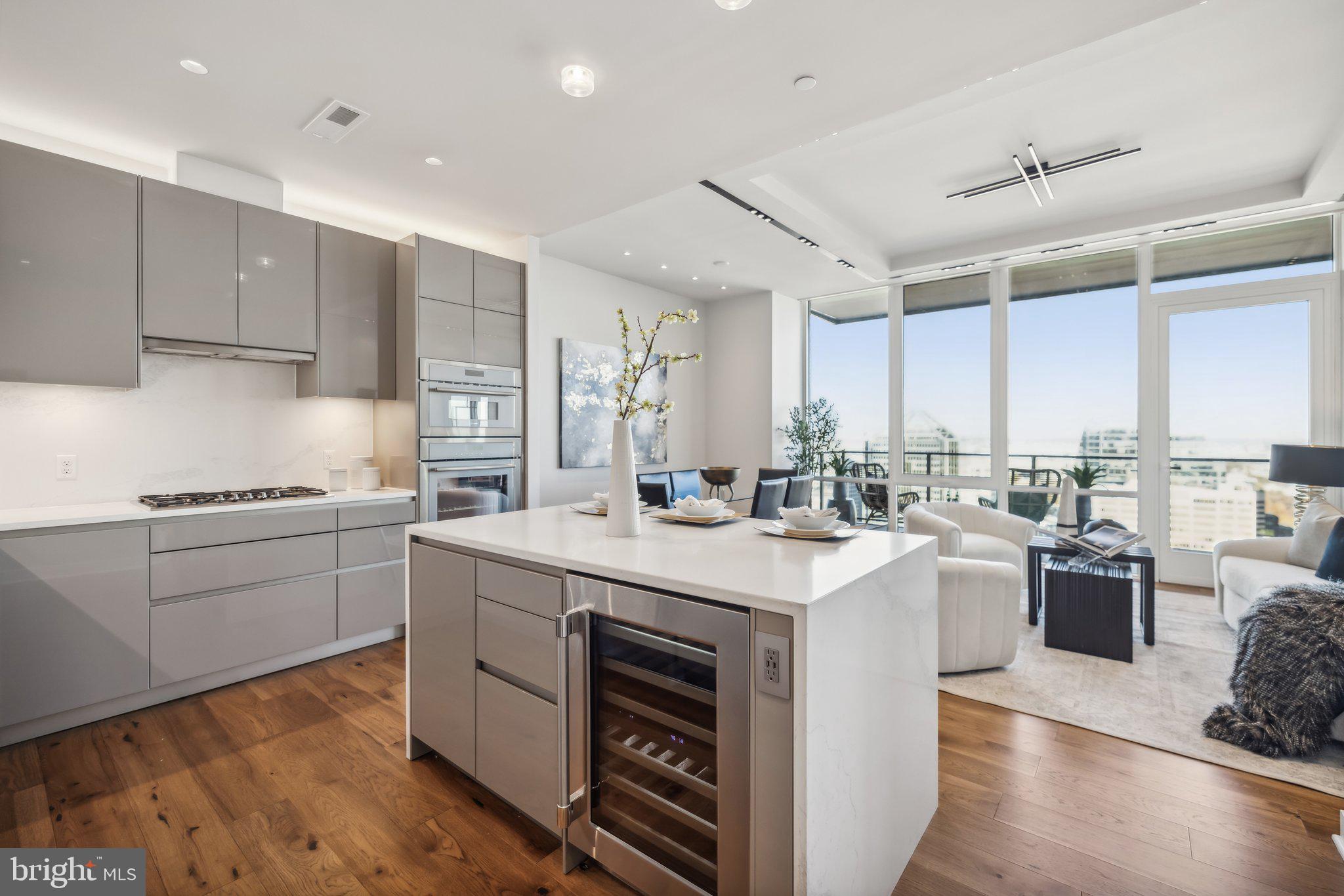 ROSSLYN - Residential