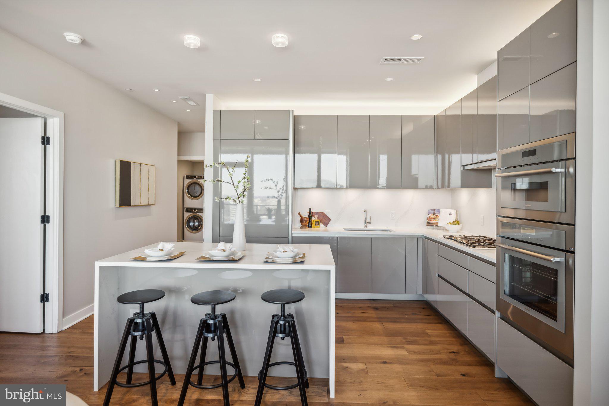 ROSSLYN - Residential