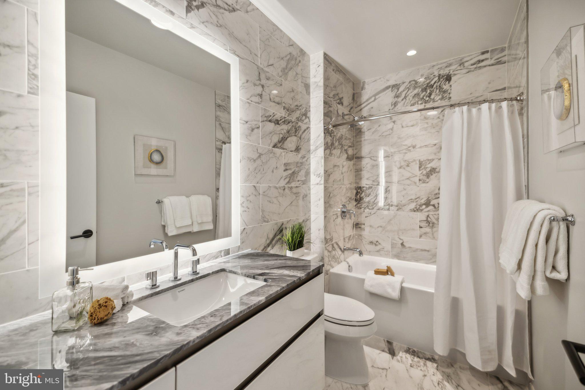 ROSSLYN - Residential