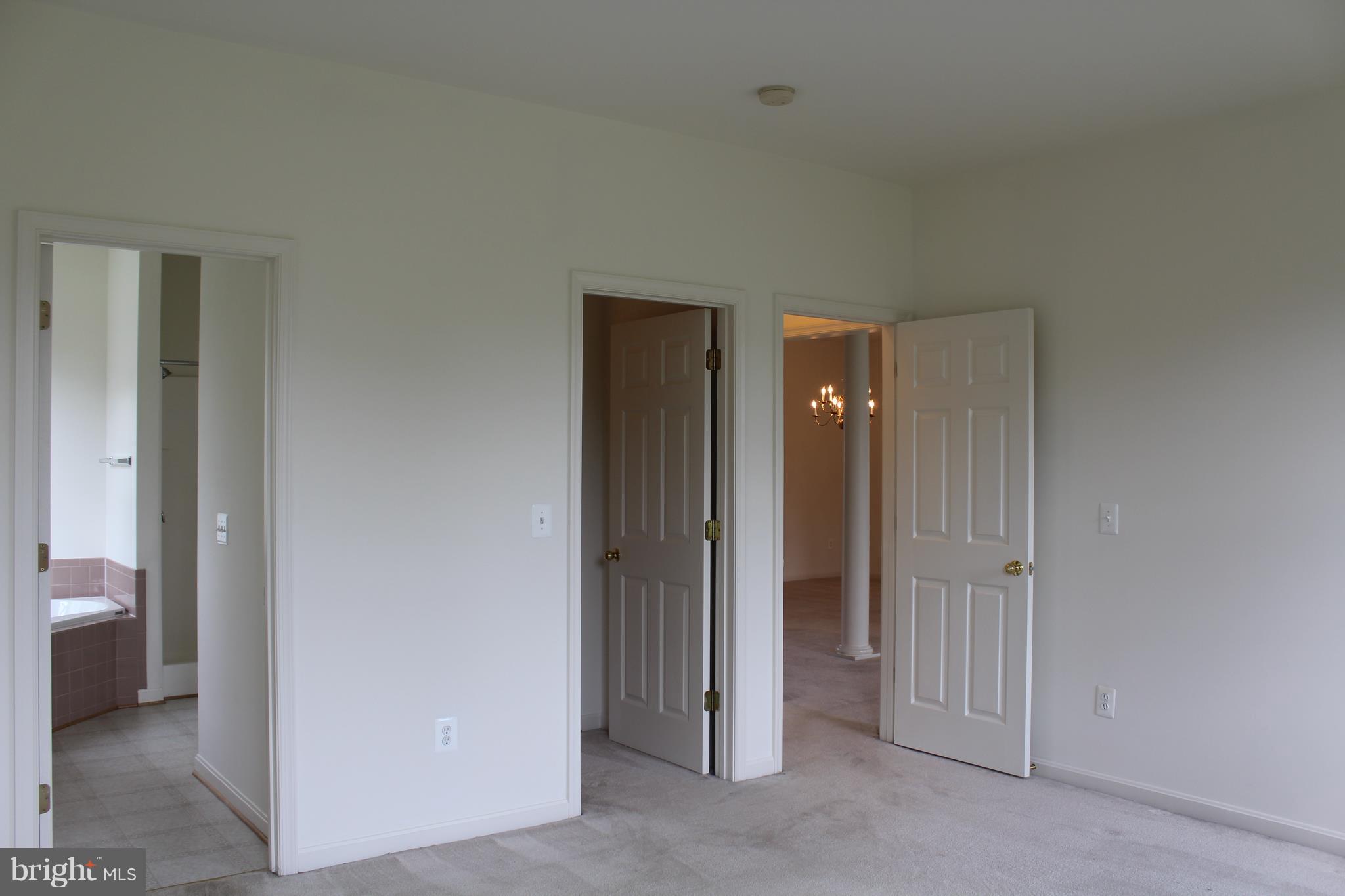 REDWOOD LAKES - Residential