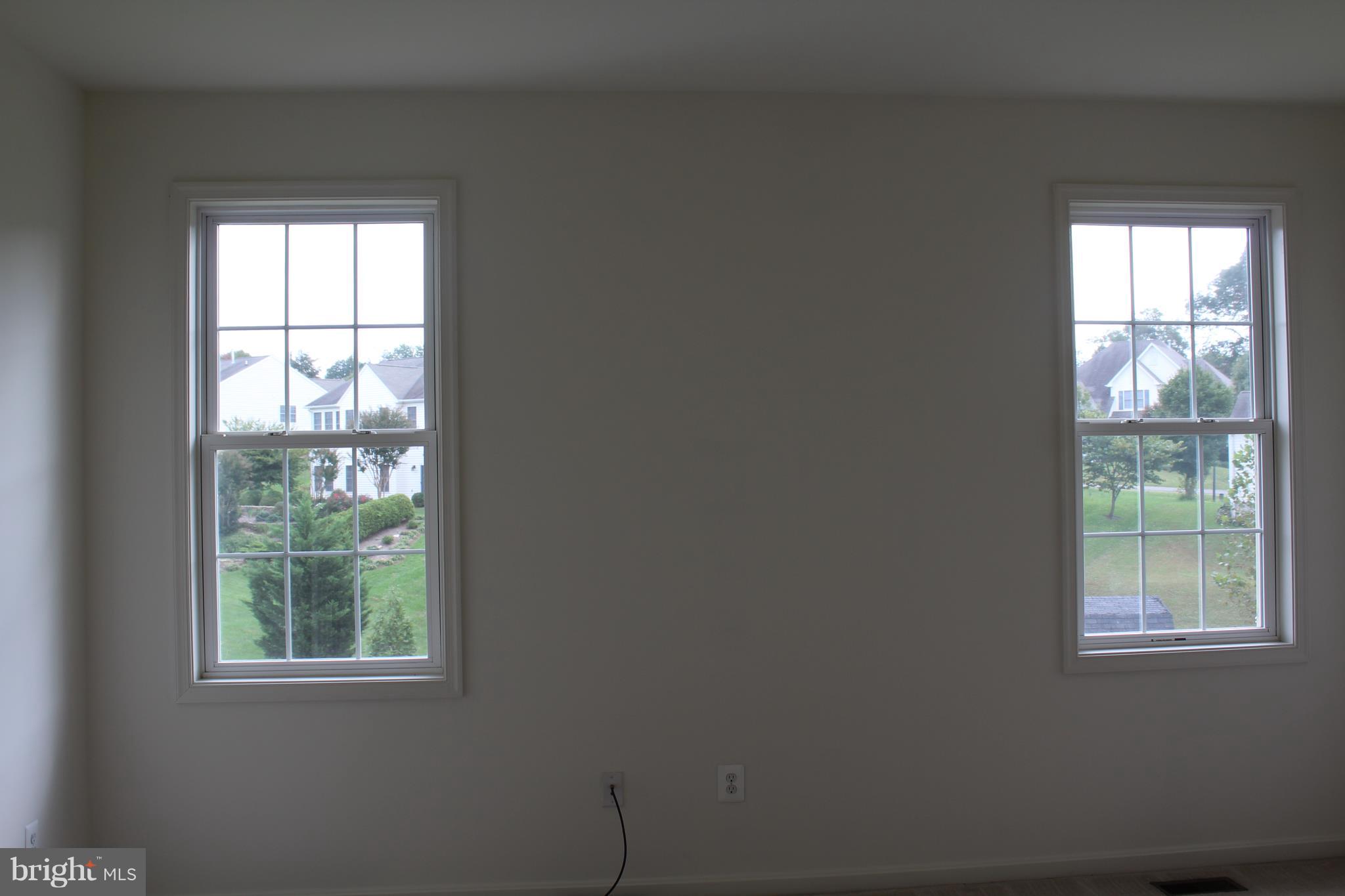 REDWOOD LAKES - Residential