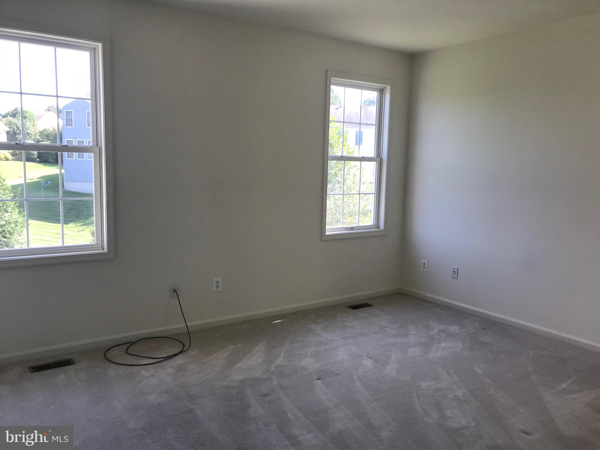 REDWOOD LAKES - Residential