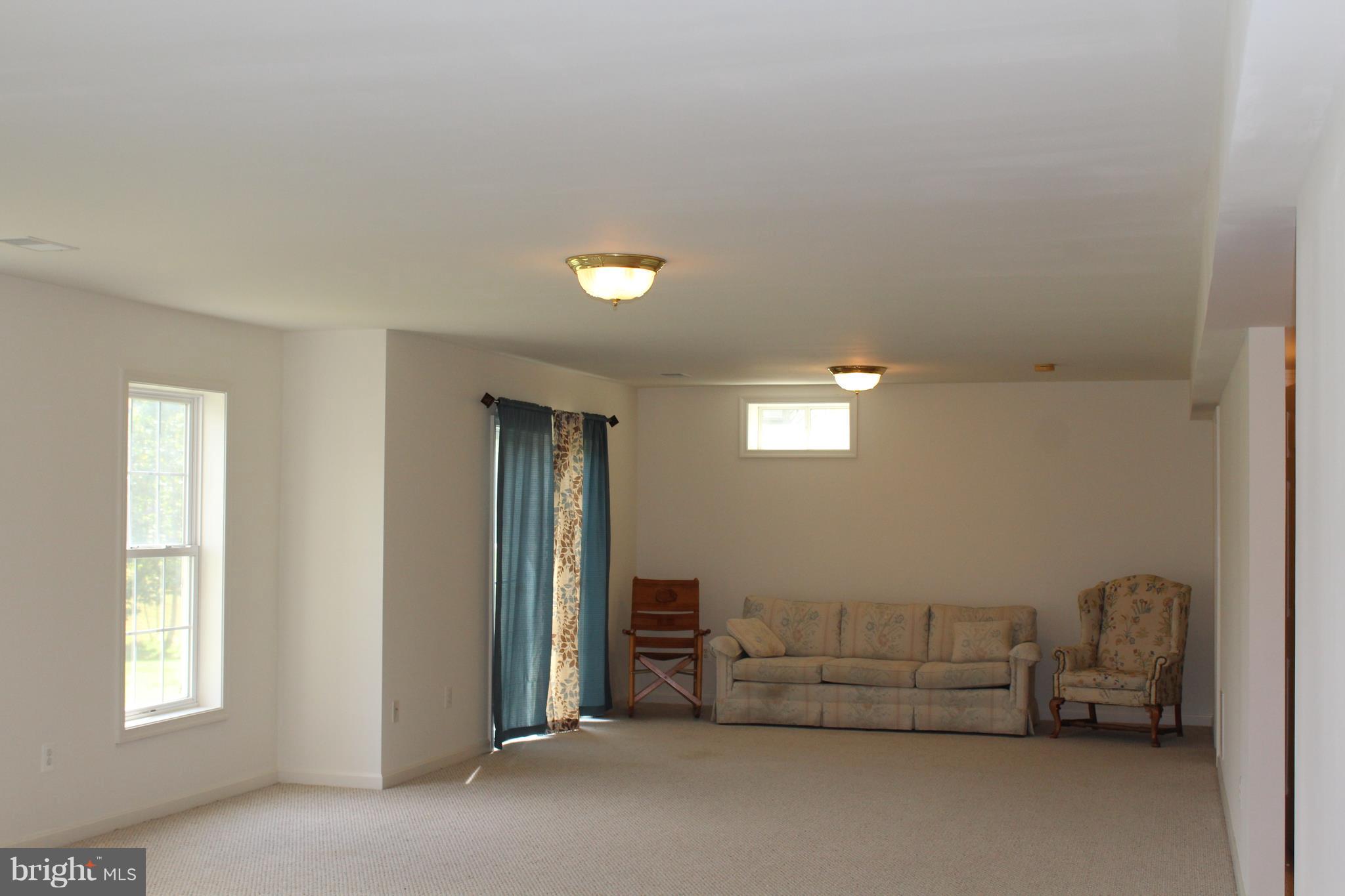 REDWOOD LAKES - Residential