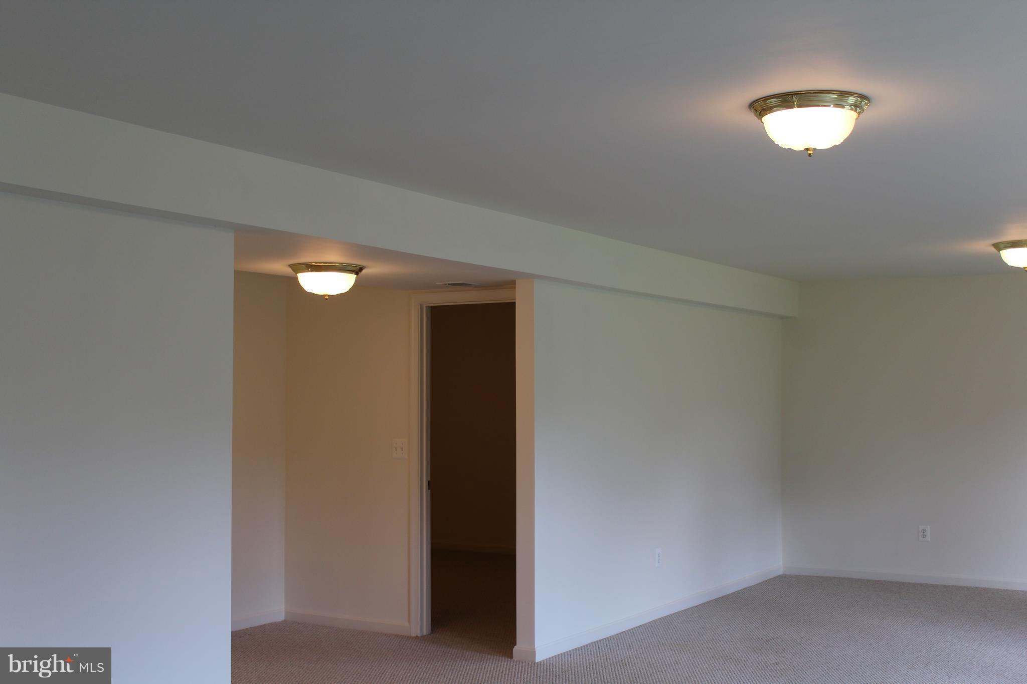 REDWOOD LAKES - Residential