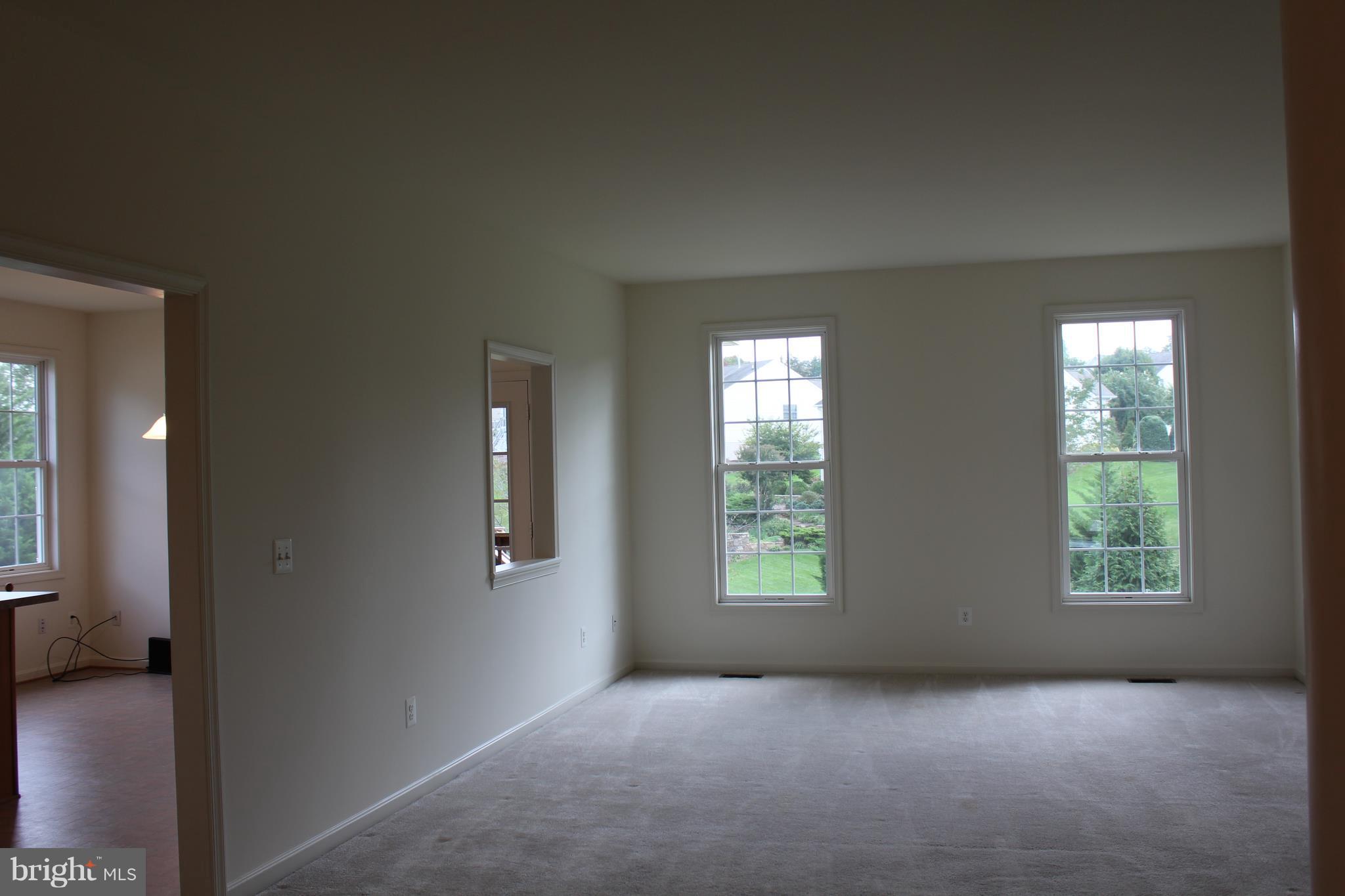 REDWOOD LAKES - Residential