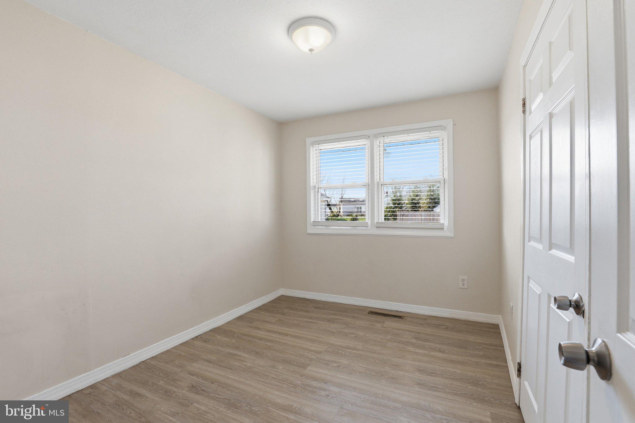 444 COLONIAL ROAD
