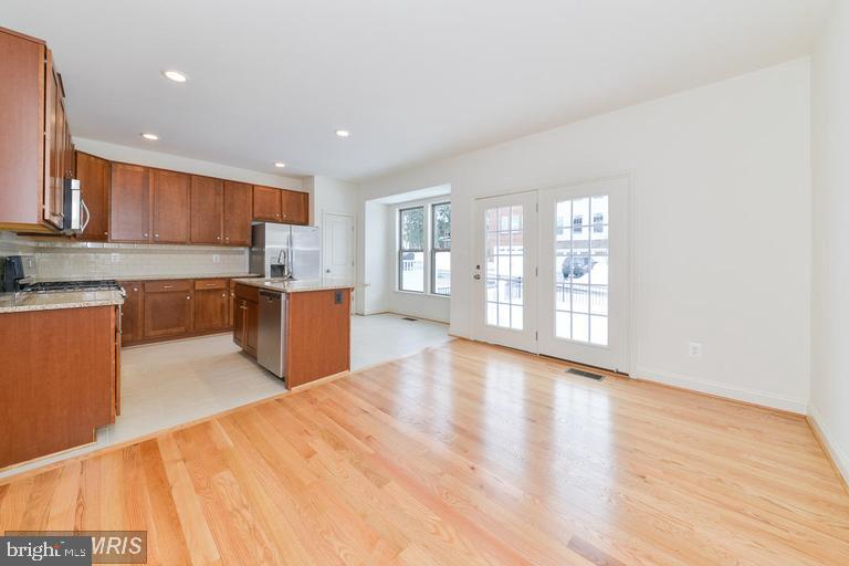 VALLEY VIEW ESTATES - Residential Lease