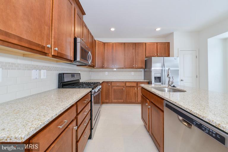 VALLEY VIEW ESTATES - Residential Lease