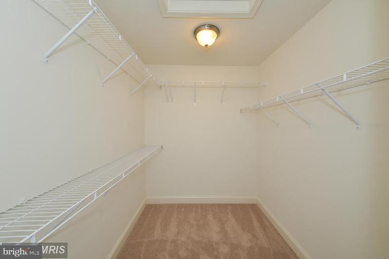 VALLEY VIEW ESTATES - Residential Lease