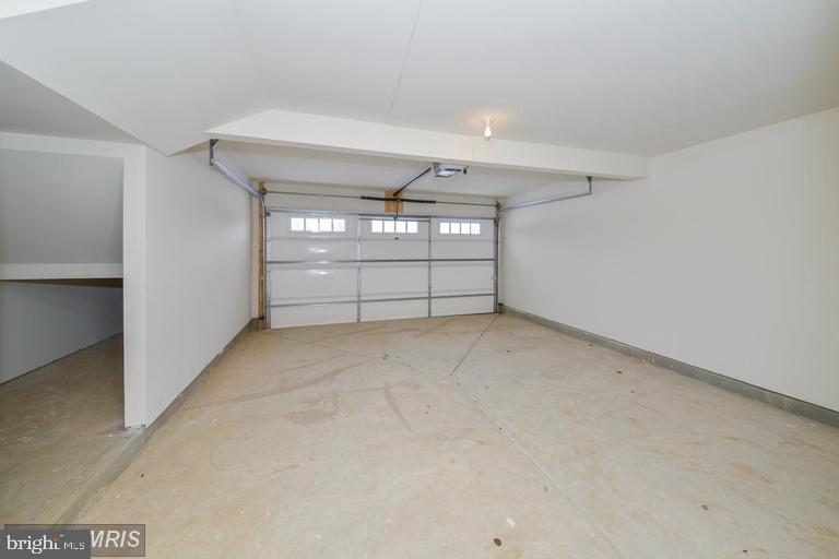 VALLEY VIEW ESTATES - Residential Lease