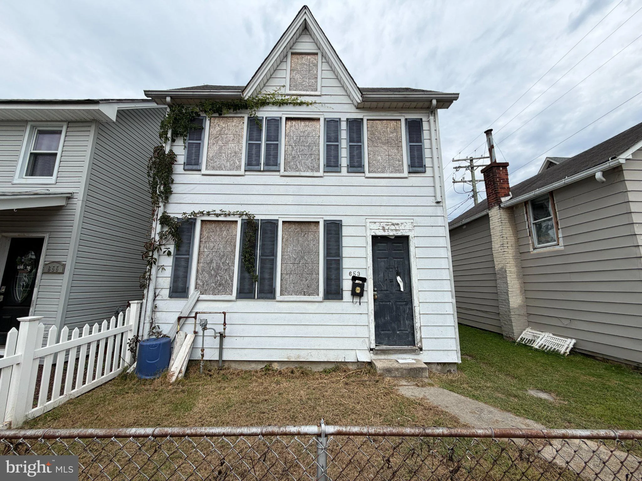 653 Pennington Avenue