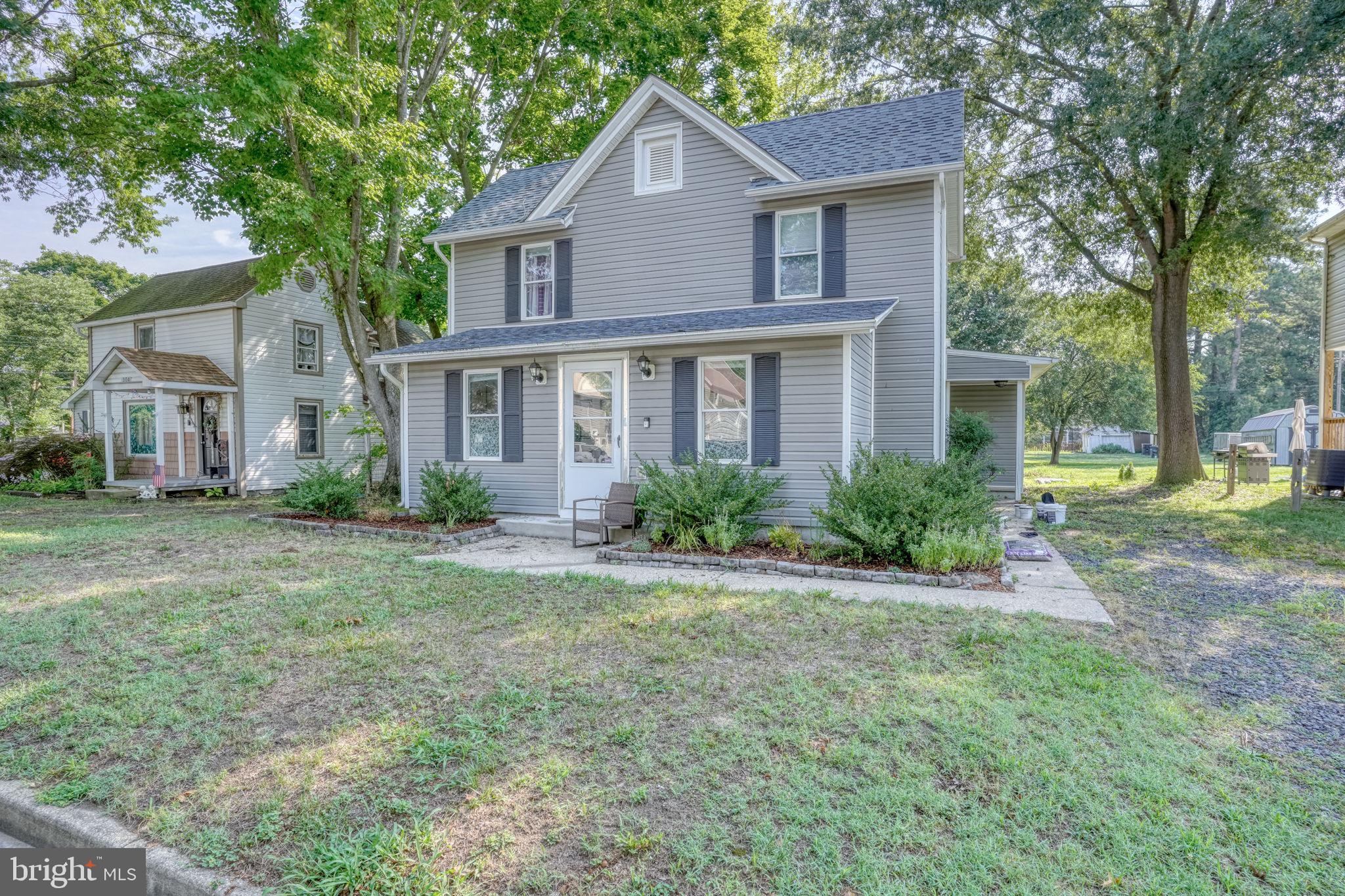 306 CAROLINE AVENUE