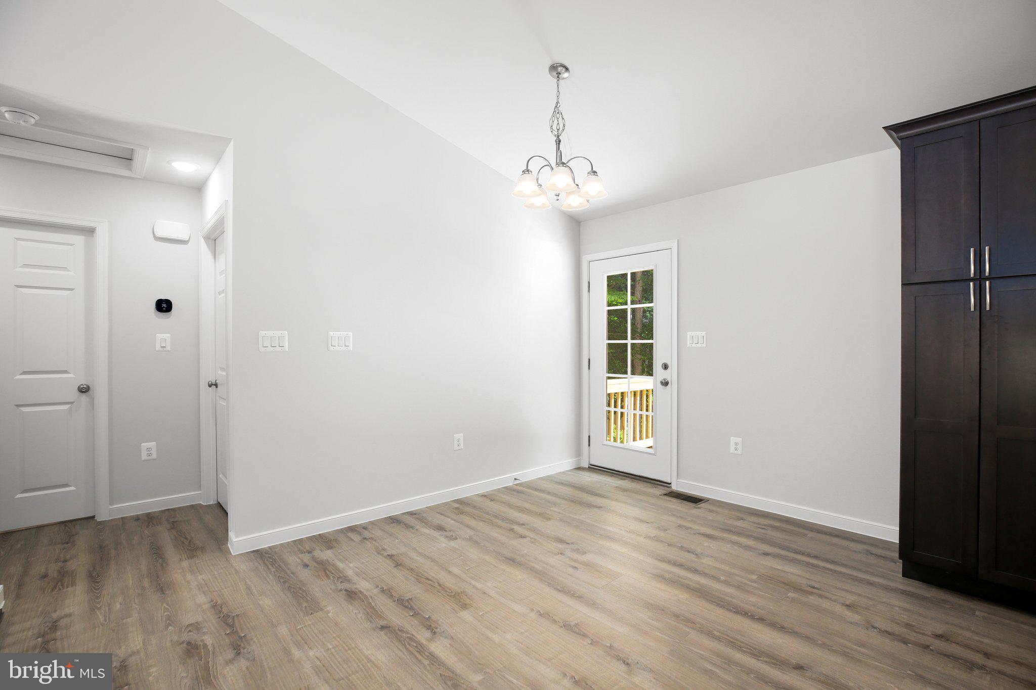 LAKE LAND OR - Residential