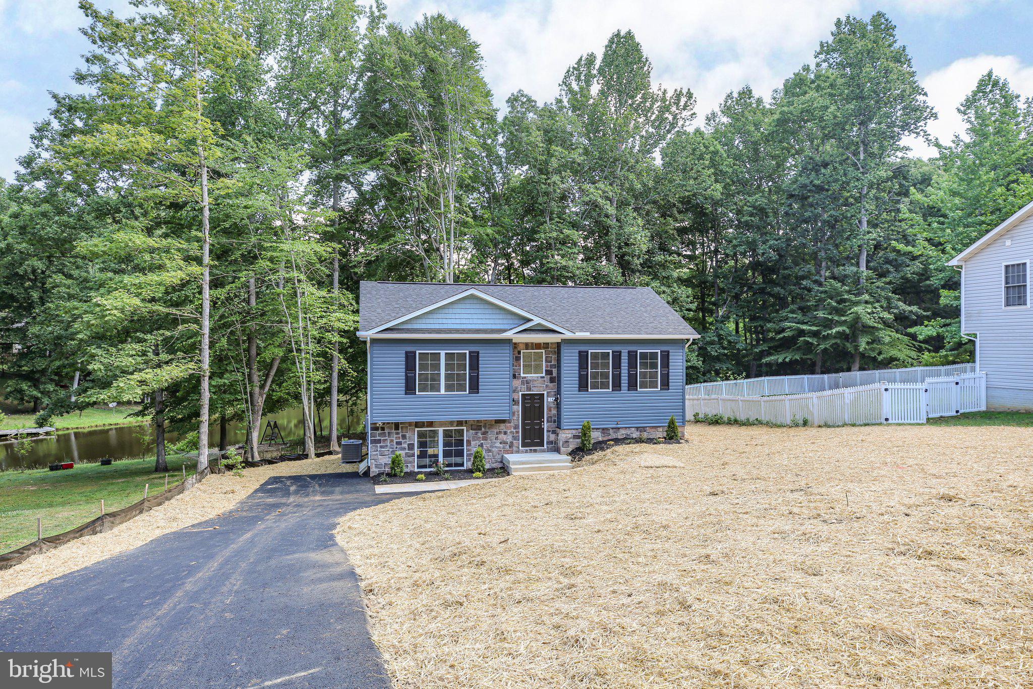 LAKE LAND OR - Residential