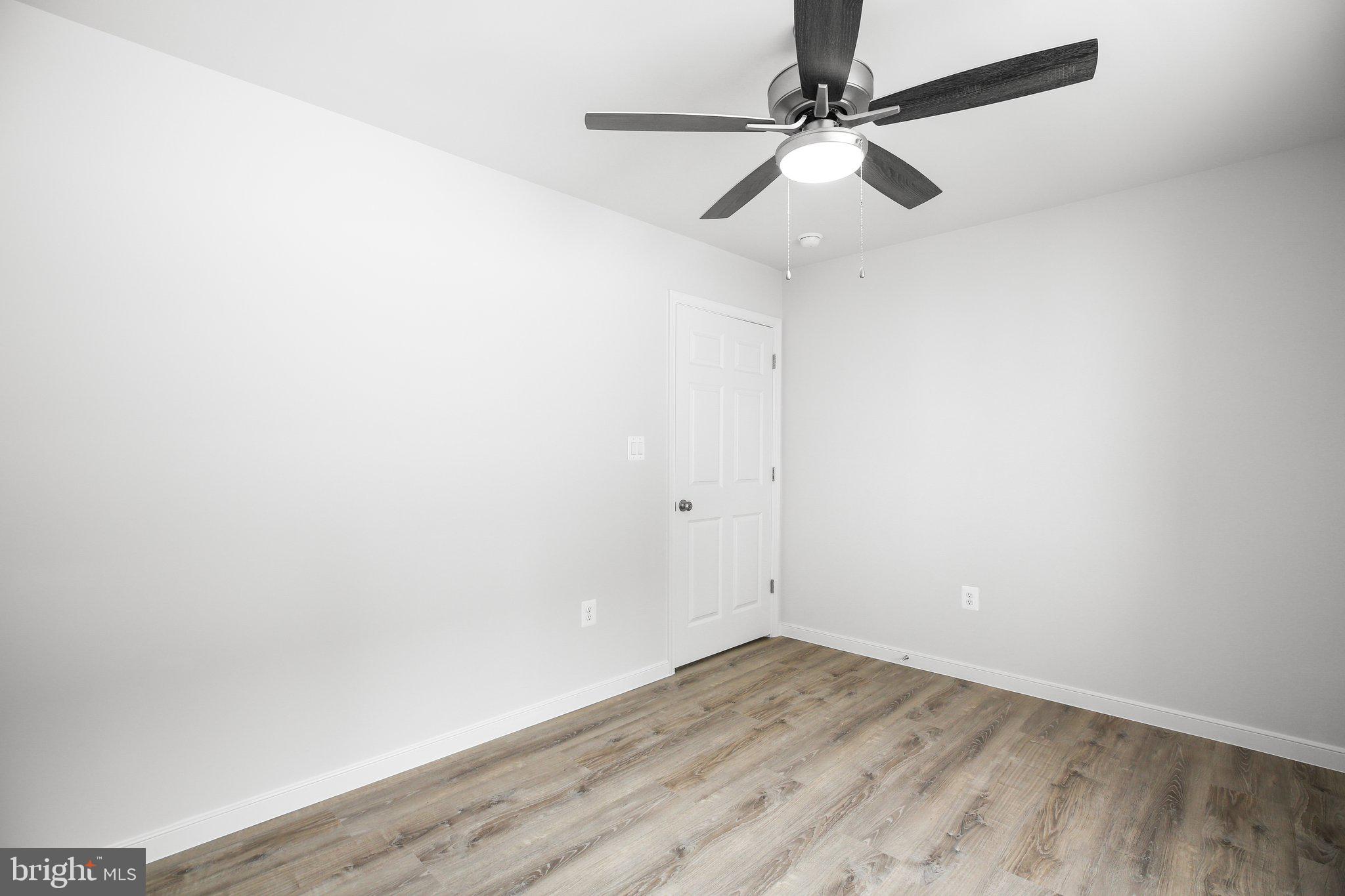 LAKE LAND OR - Residential