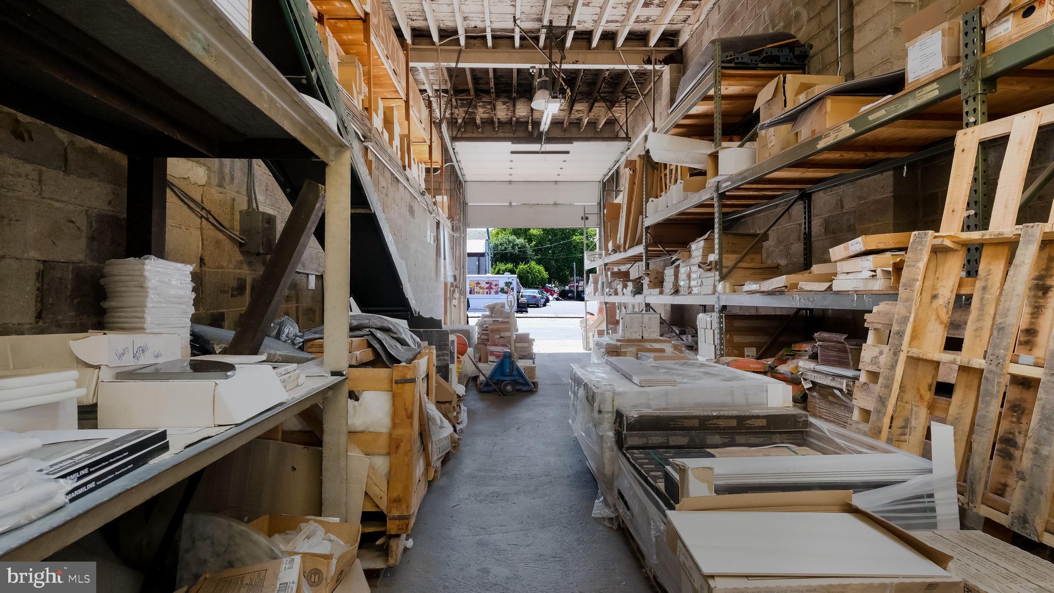 OXFORD CIRCLE - Commercial Sale