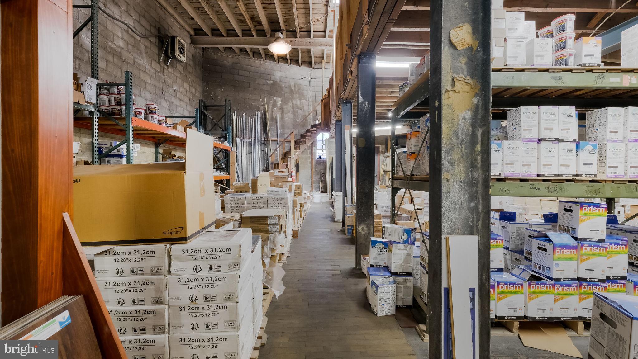 OXFORD CIRCLE - Commercial Sale