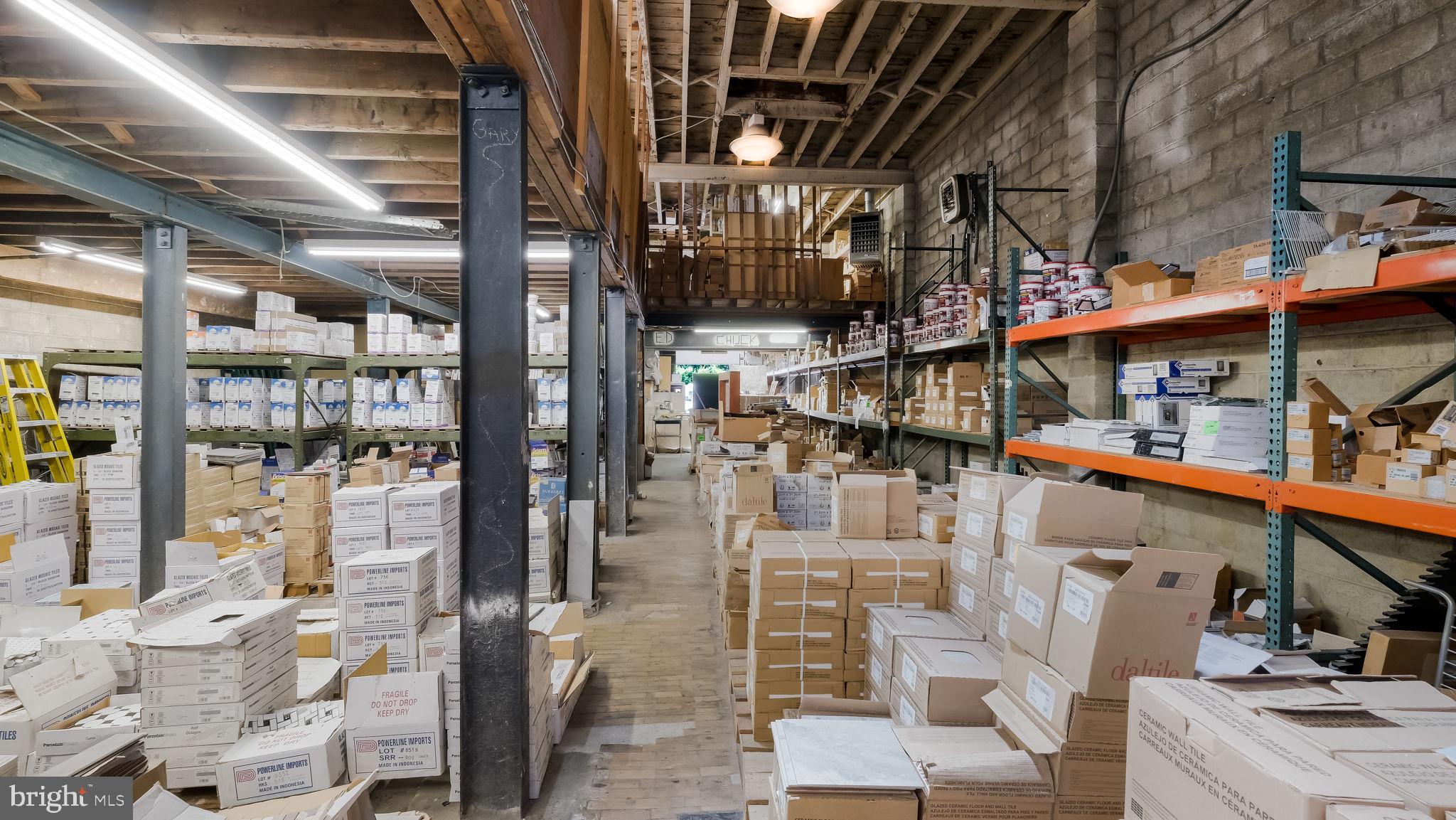 OXFORD CIRCLE - Commercial Sale