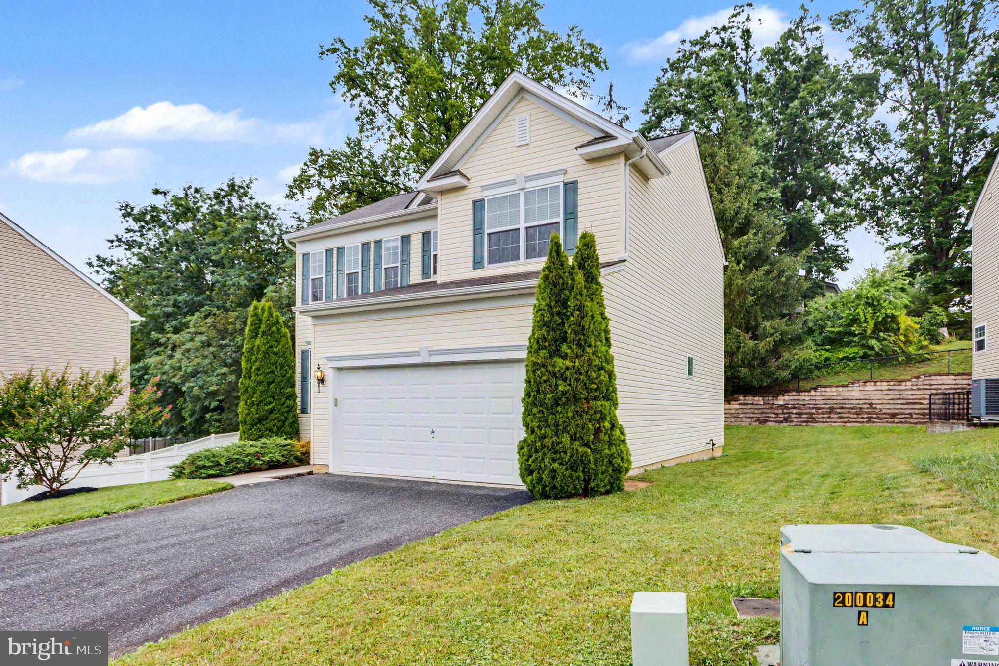 1207 WISHING WELL COURT