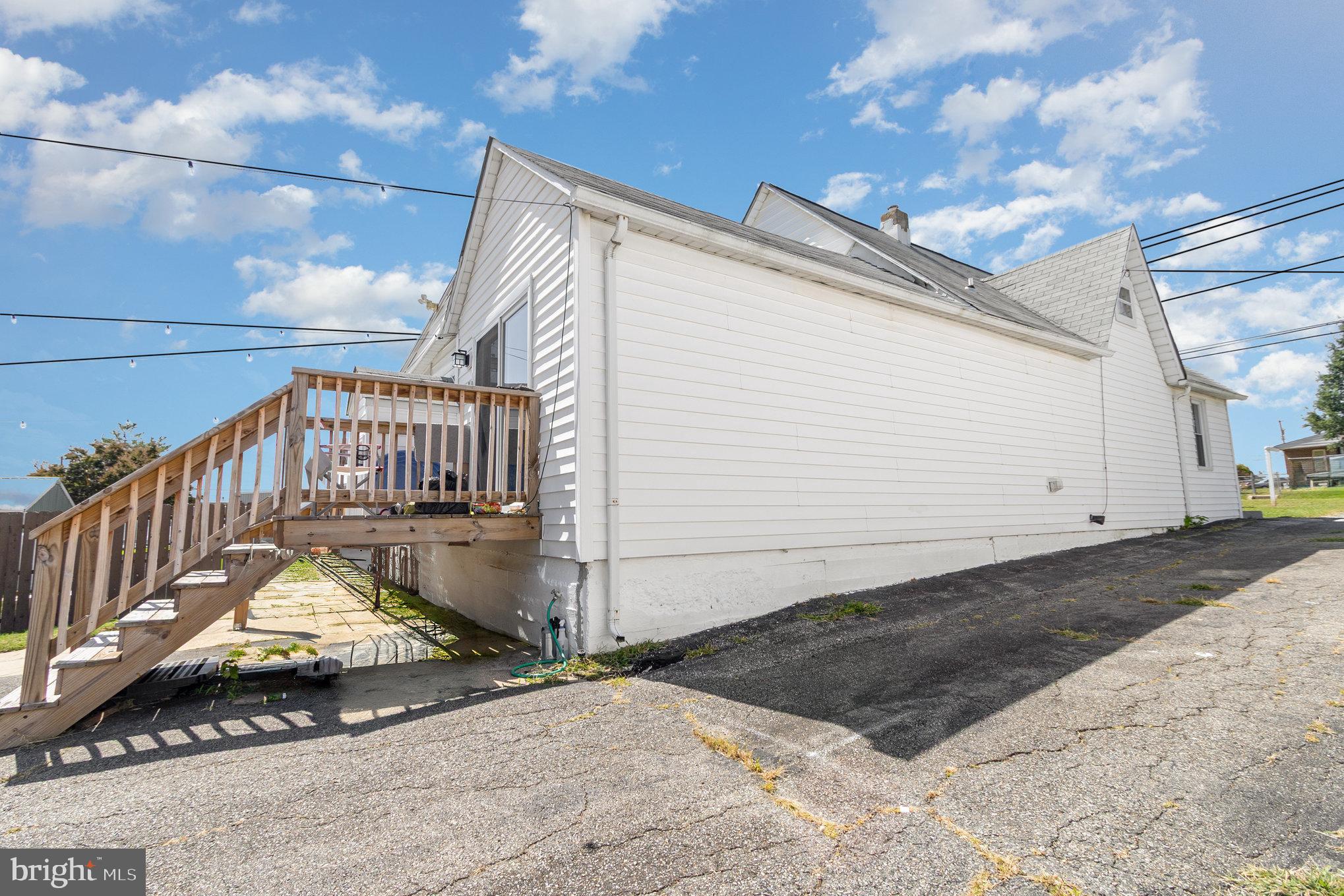 ESSEX - Residential Lease