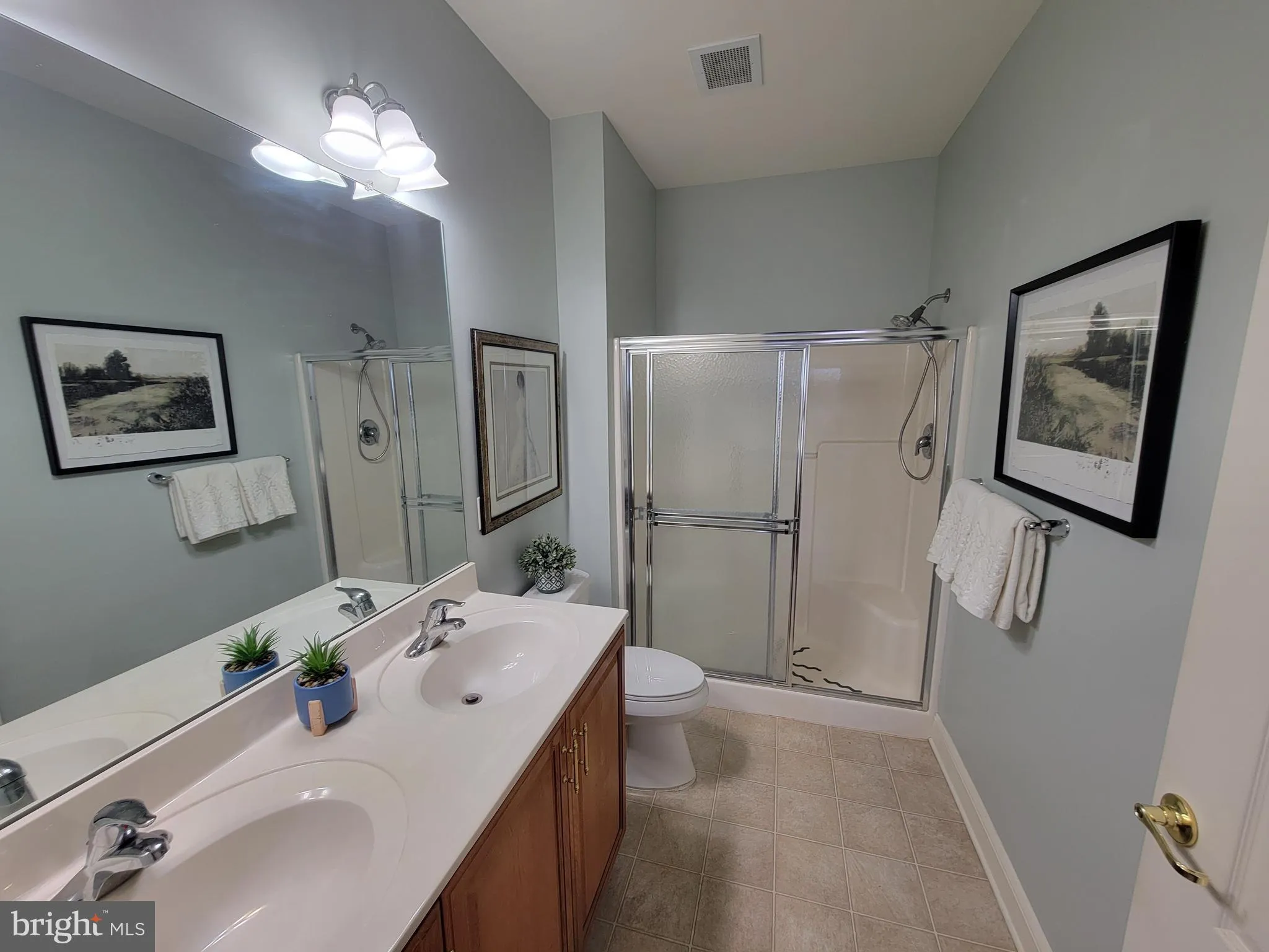 Newark, Delaware 19713, United States, 2 Bedrooms Bedrooms, ,2 BathroomsBathrooms,Residential,Active,14581