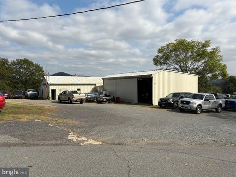 Photo of 23 Geer Ln, BRIGHTWOOD, VA 22715 (MLS # VAMA2002466)