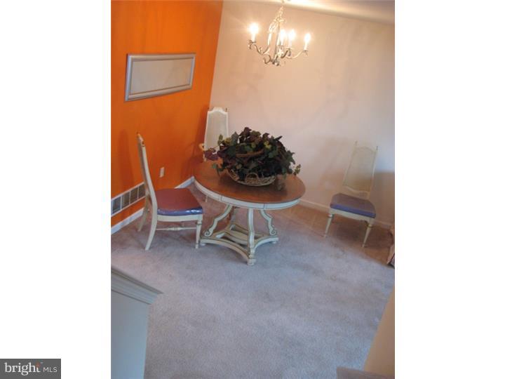 TWINS AT GRAPE ALLEY - Residential