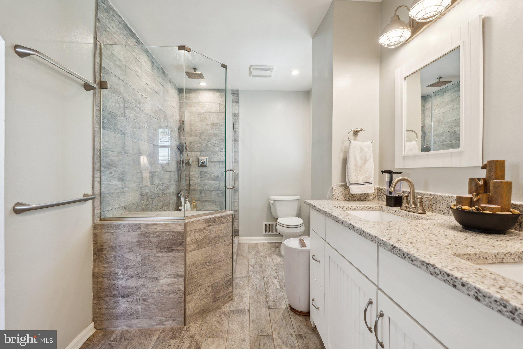 NORBECK ESTATES - Residential