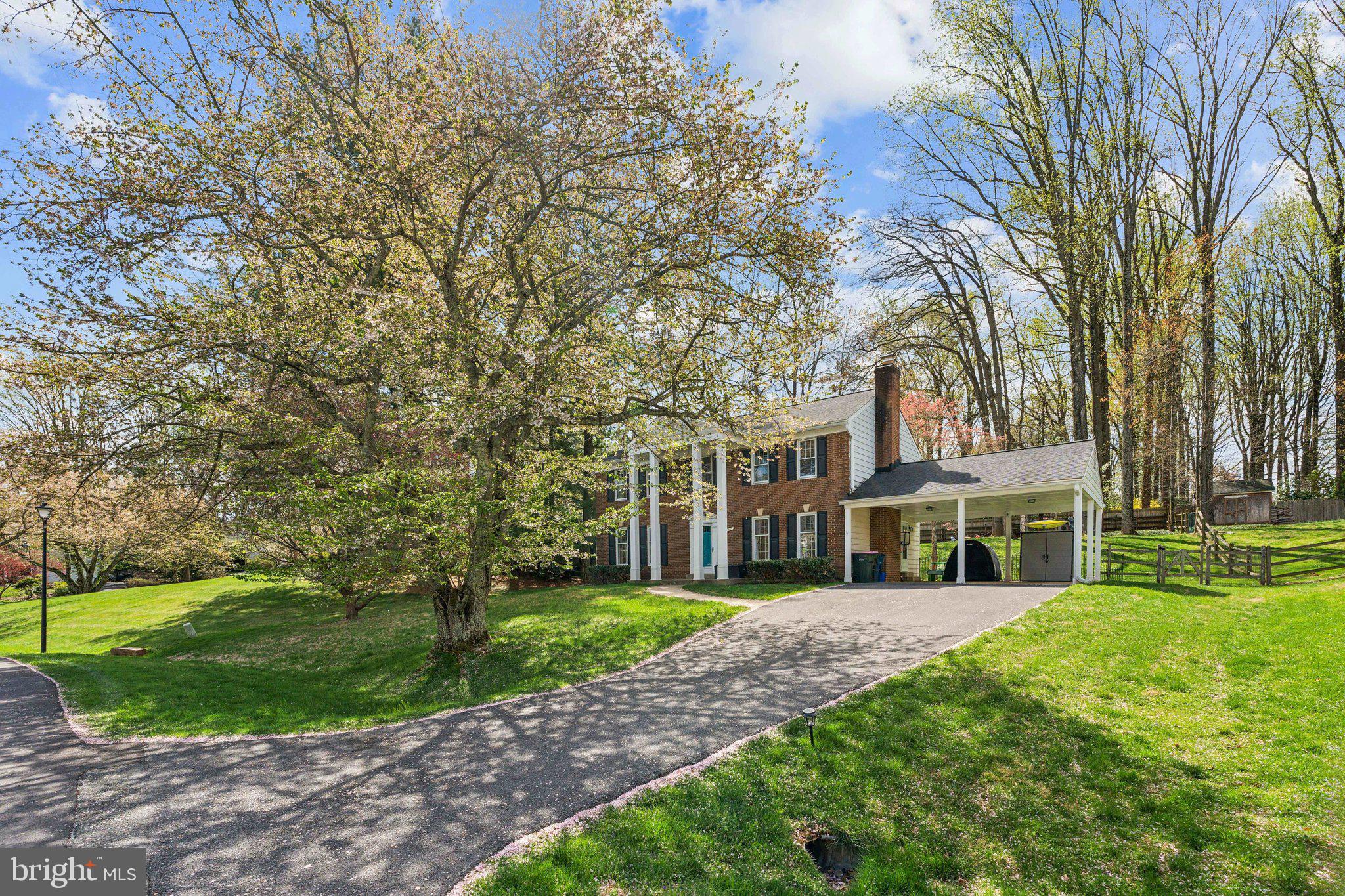 4404 CUSTIS DRIVE