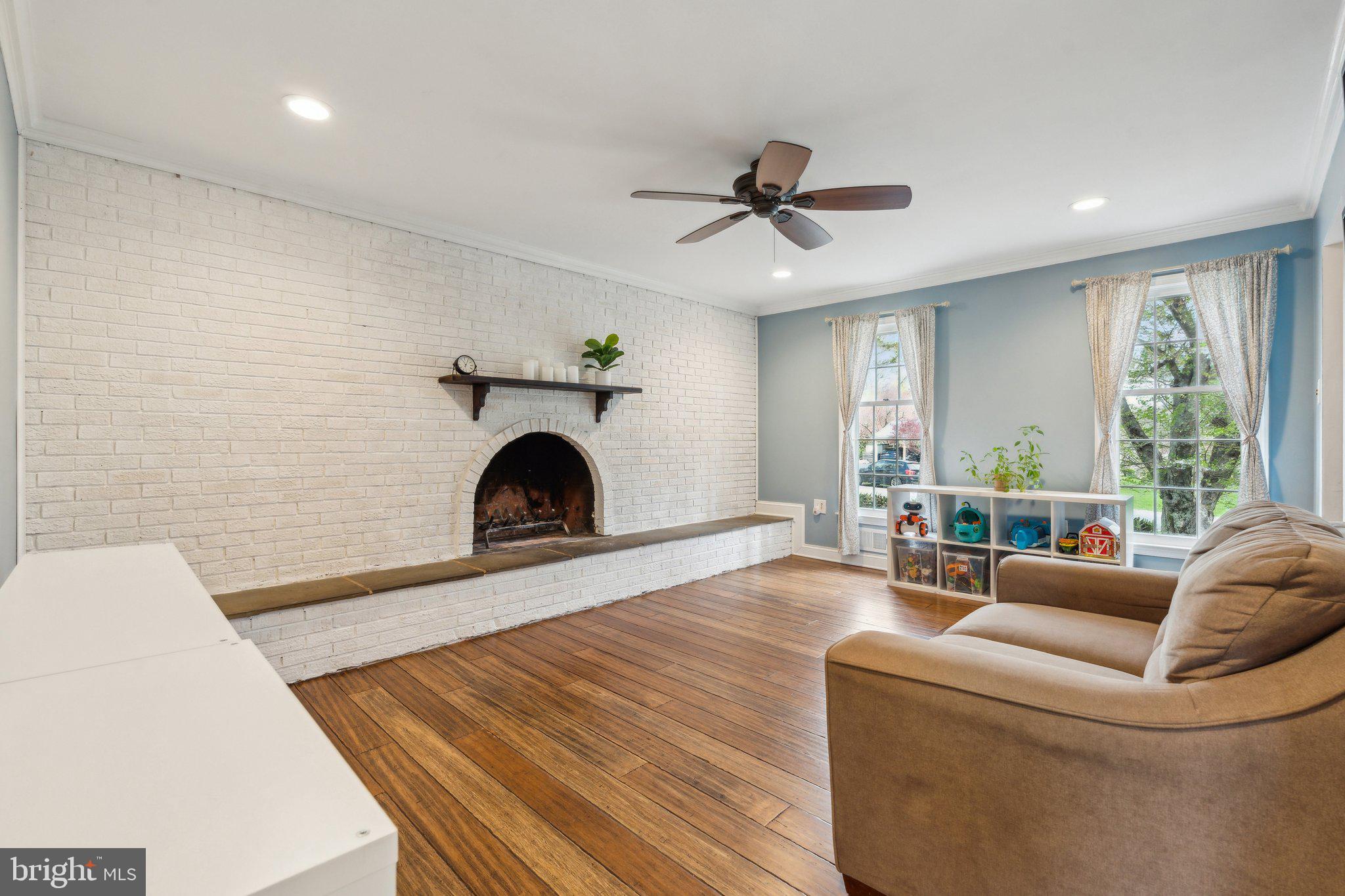 NORBECK ESTATES - Residential