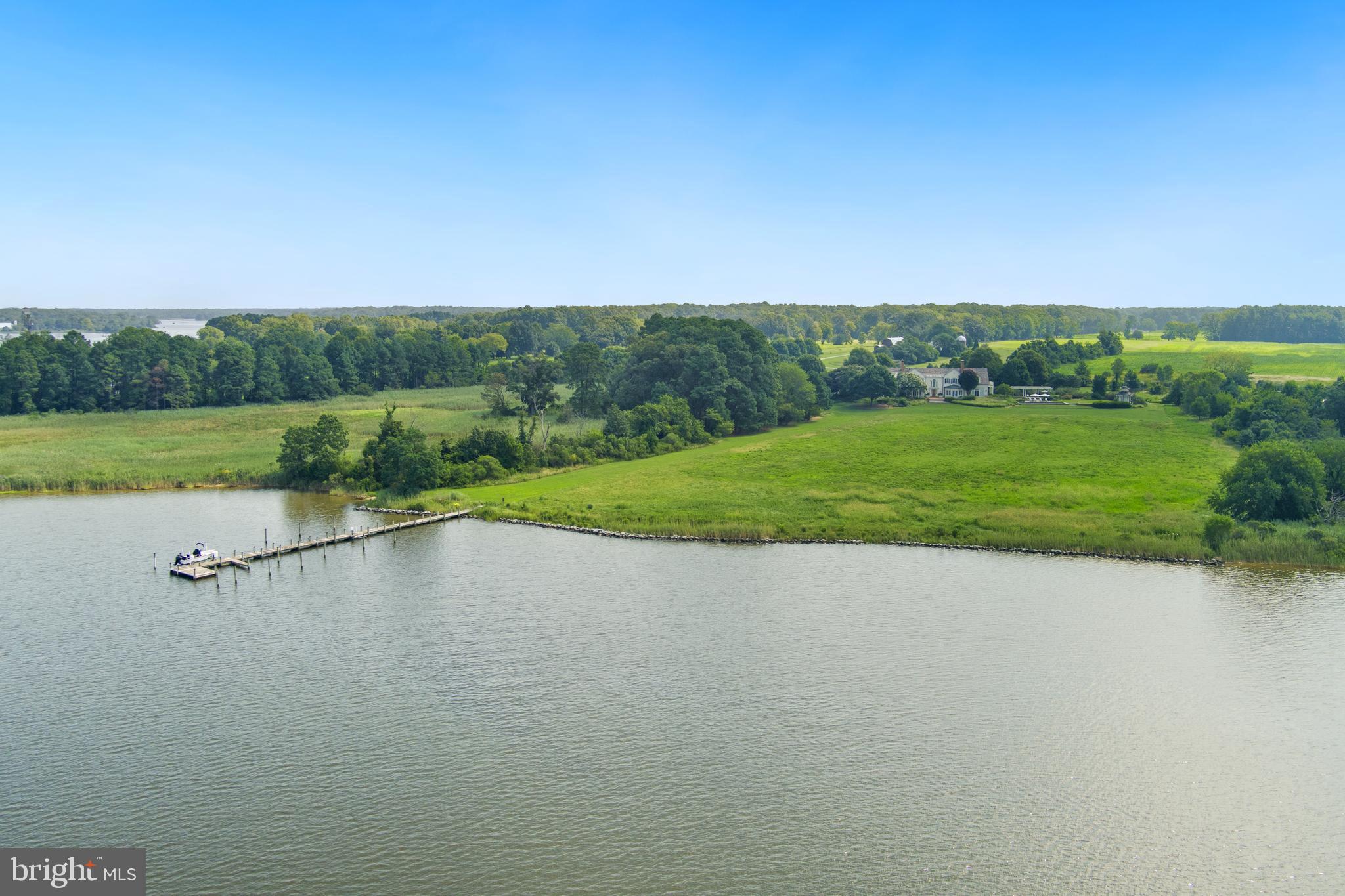 QUAKER NECK - Residential