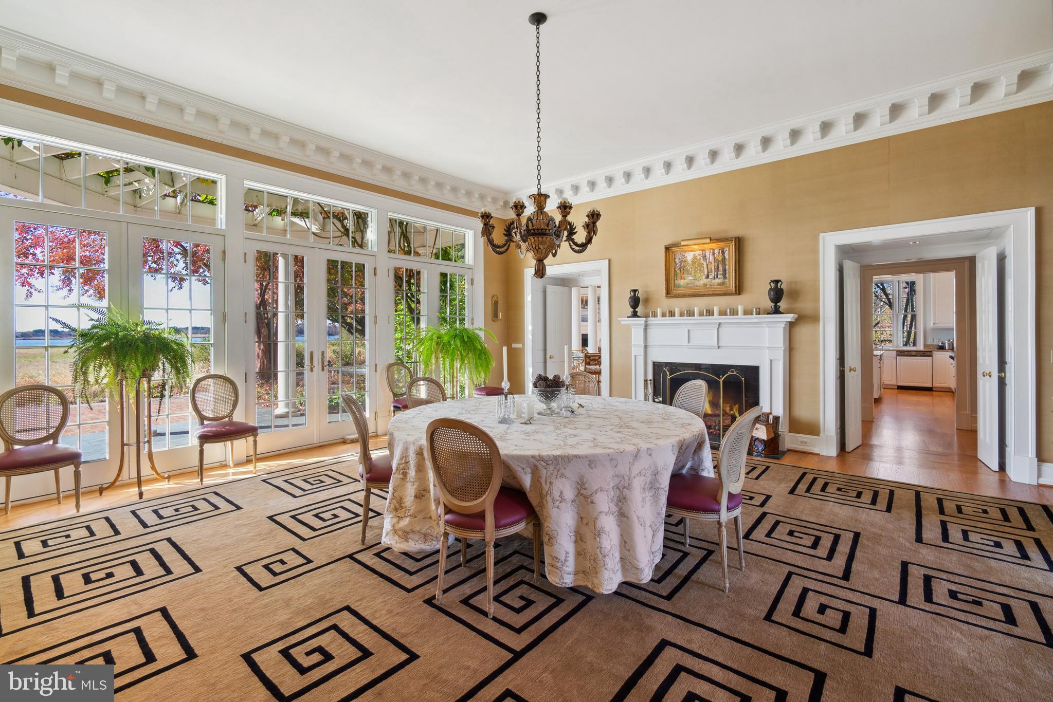 QUAKER NECK - Residential