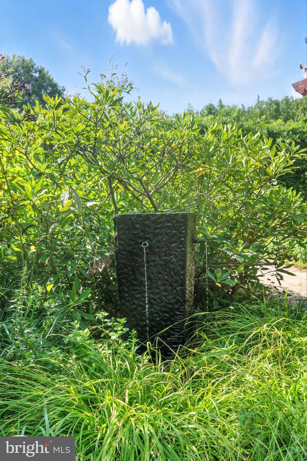 QUAKER NECK - Residential