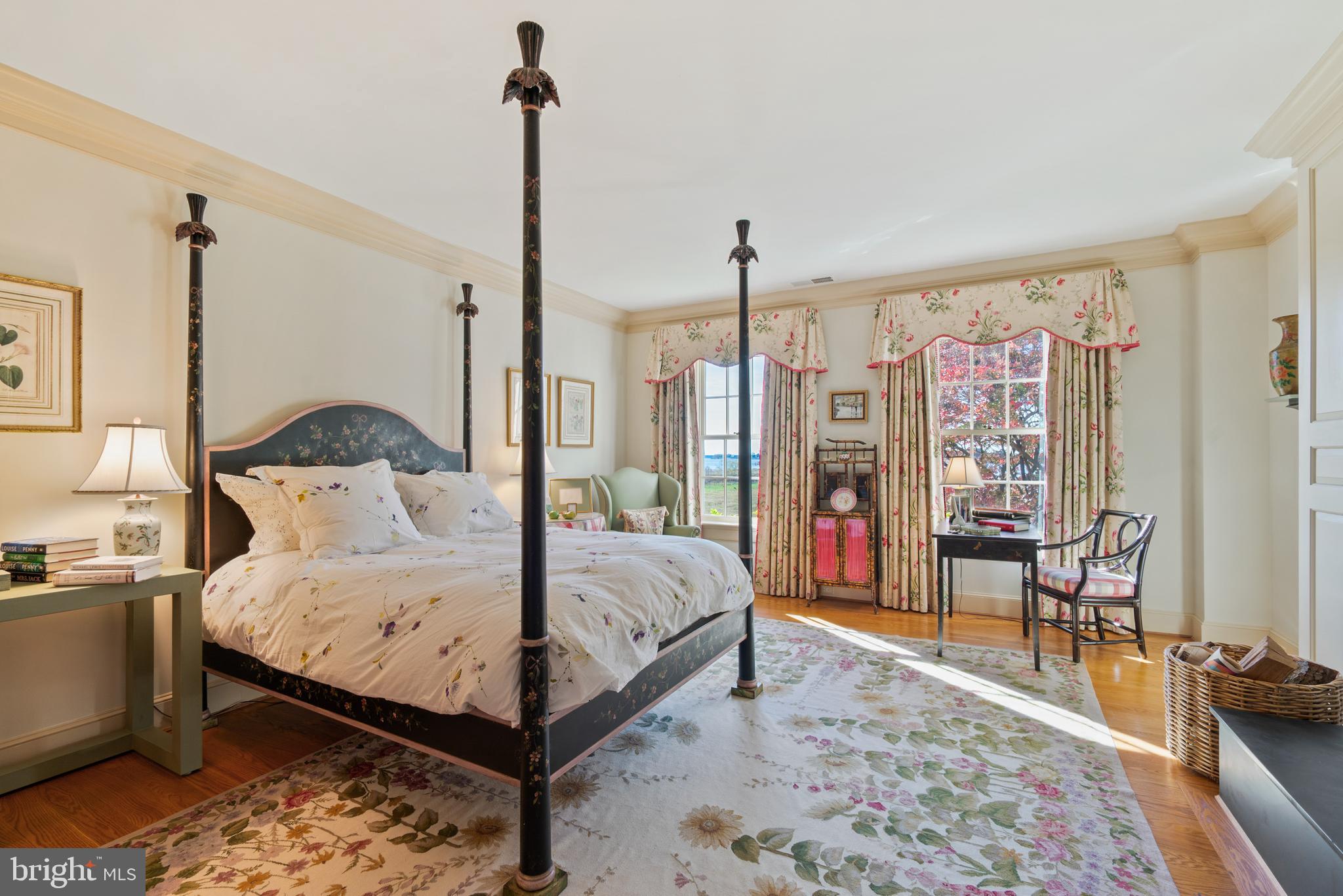 QUAKER NECK - Residential