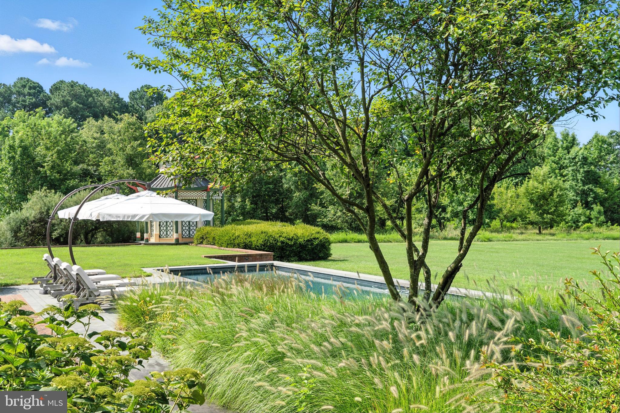 QUAKER NECK - Residential