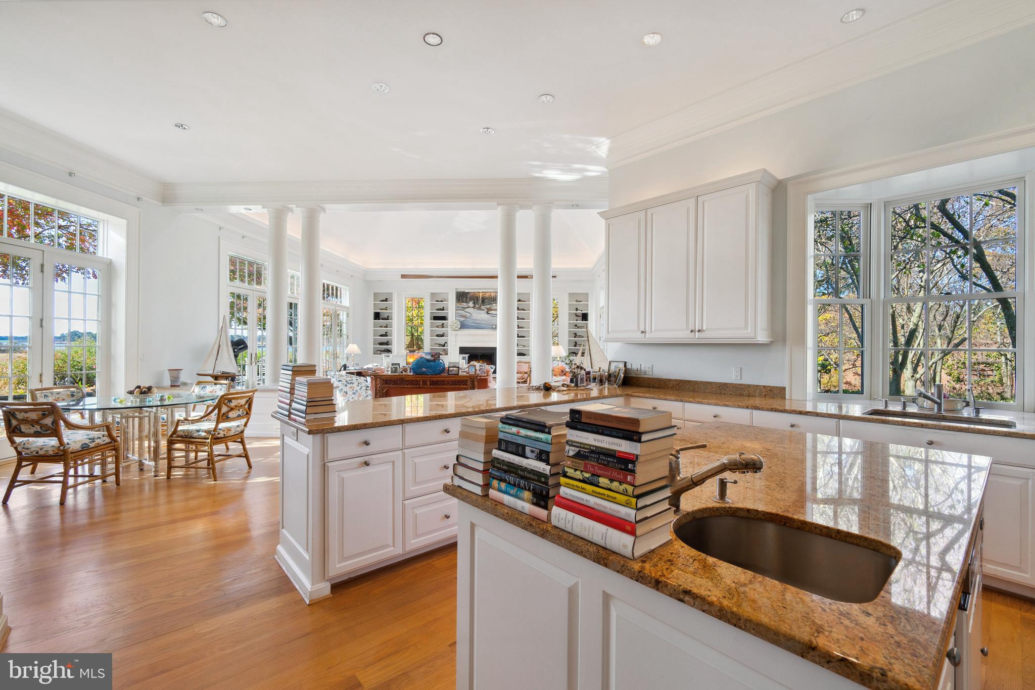 QUAKER NECK - Residential