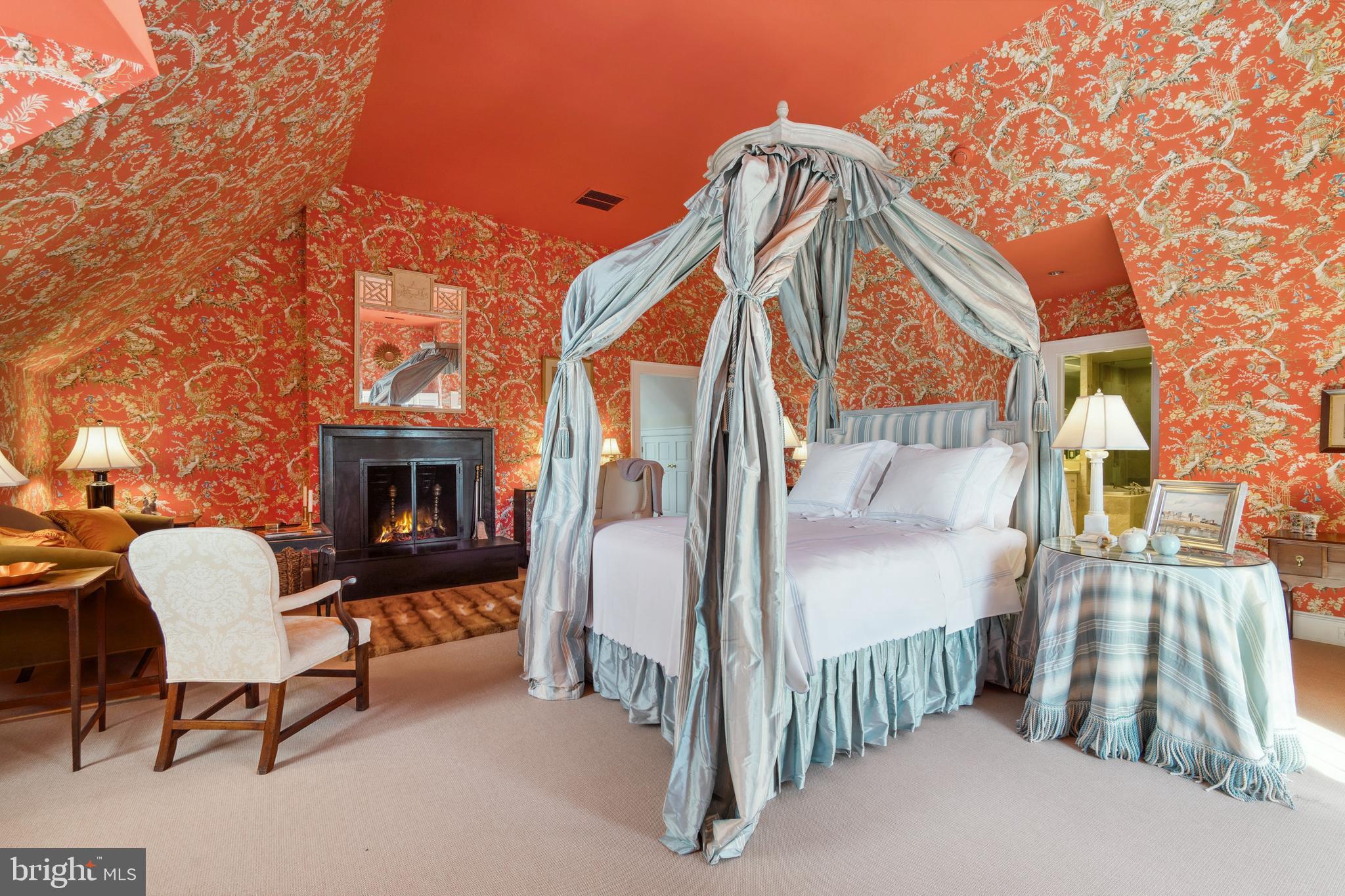 QUAKER NECK - Residential