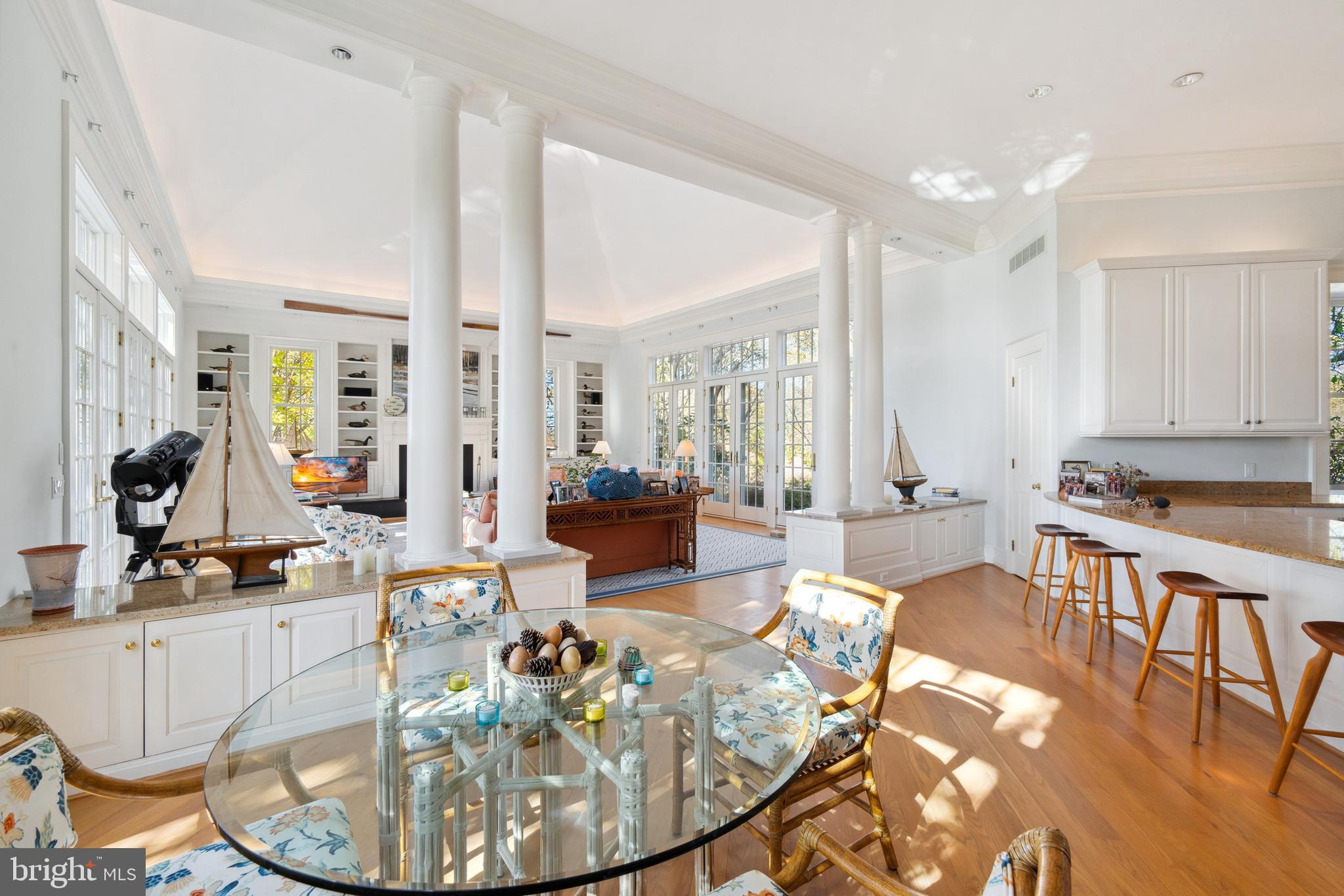 QUAKER NECK - Residential