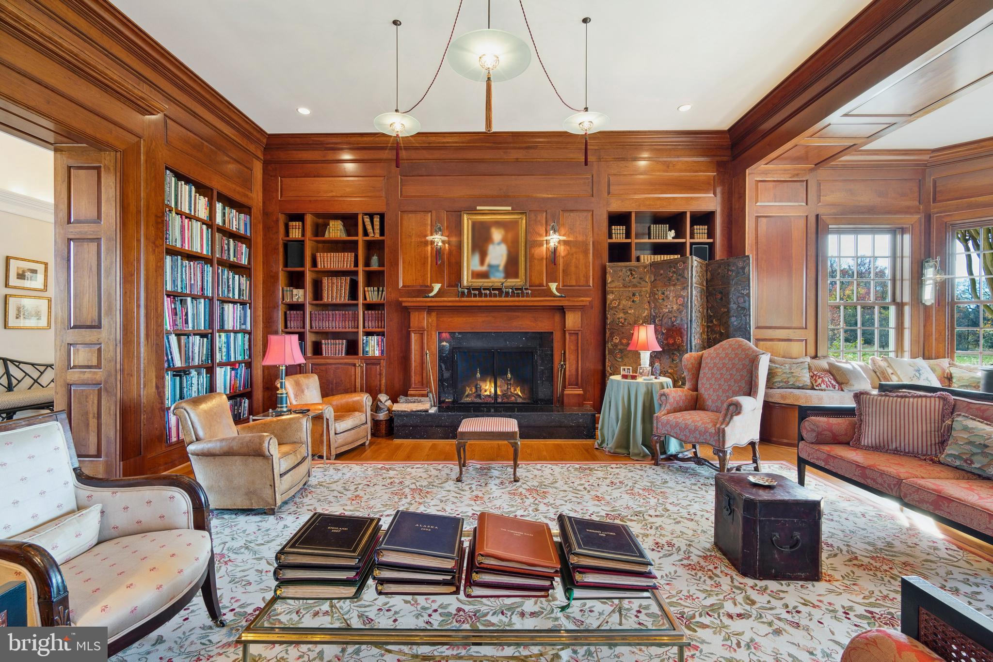 QUAKER NECK - Residential