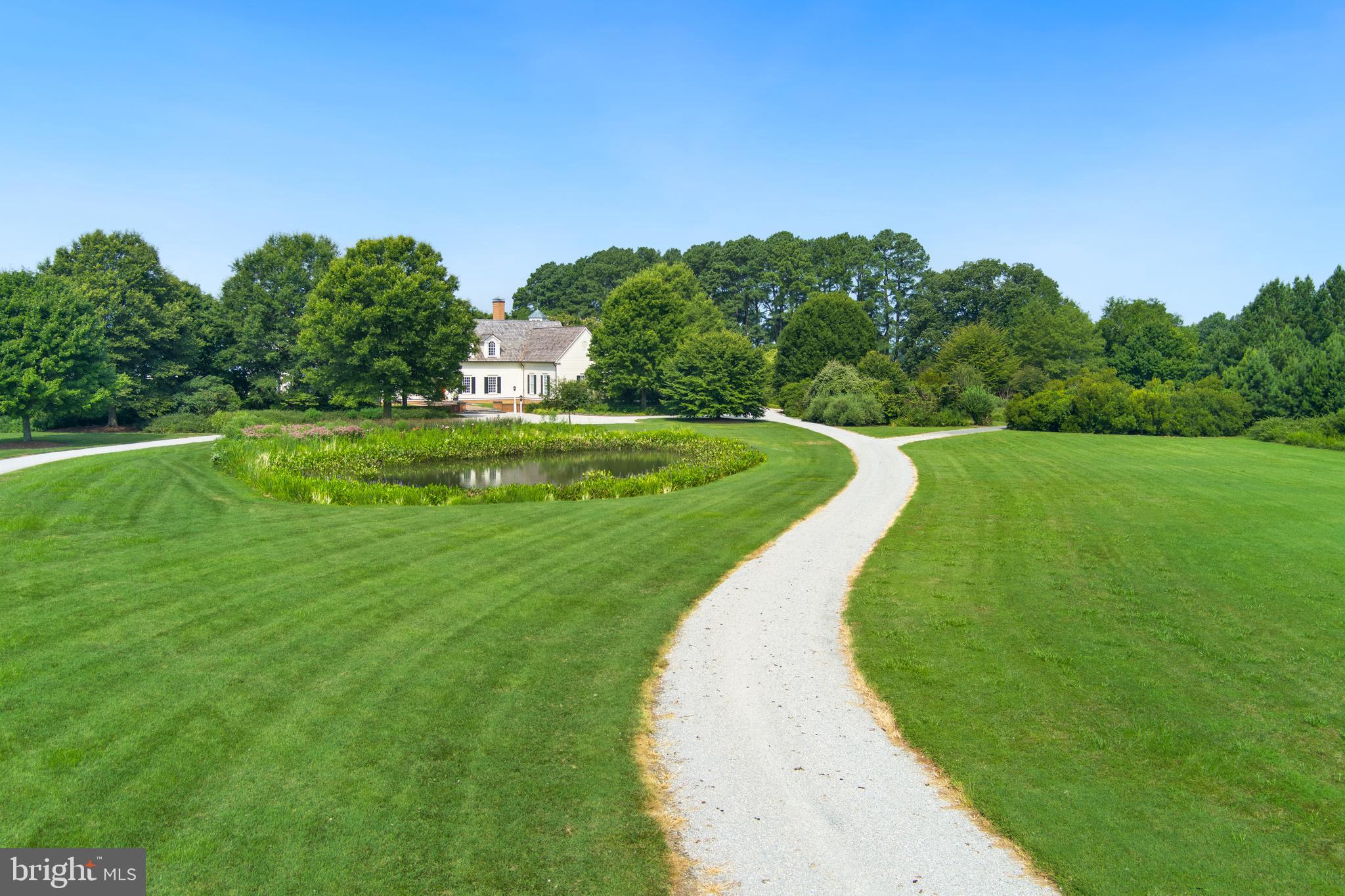 QUAKER NECK - Residential