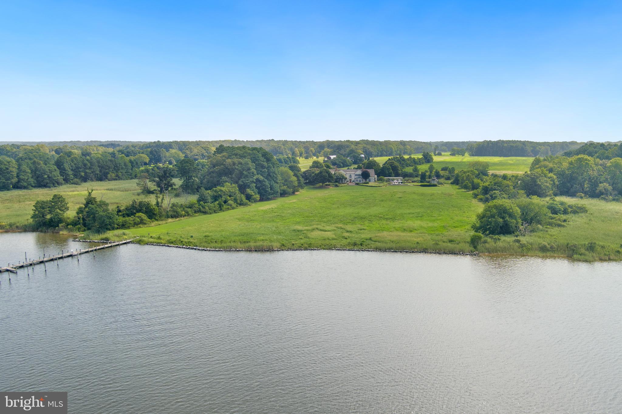 QUAKER NECK - Residential