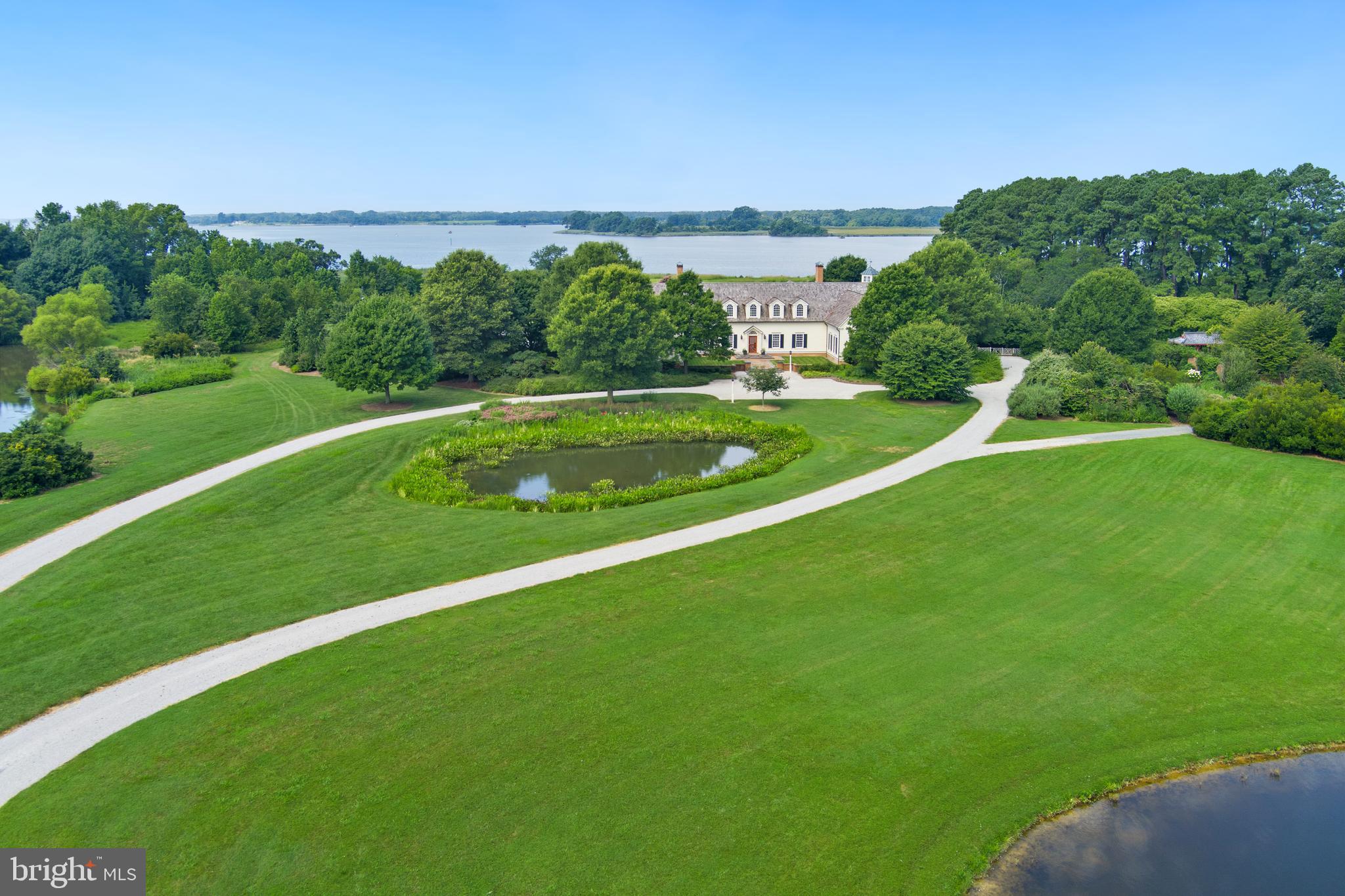 QUAKER NECK - Residential