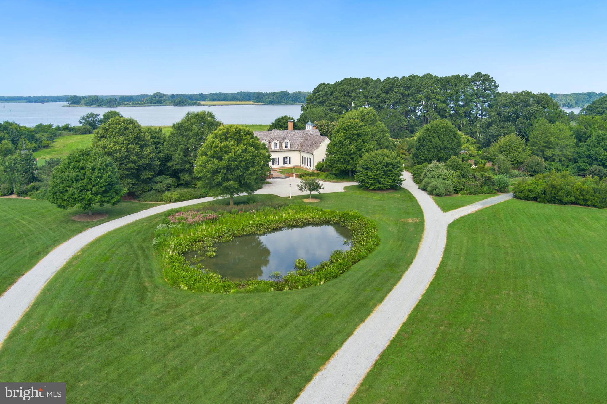 QUAKER NECK - Residential