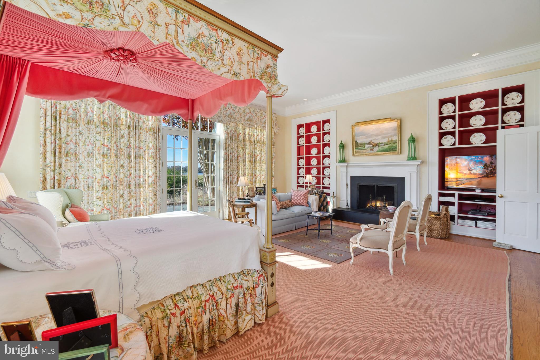 QUAKER NECK - Residential