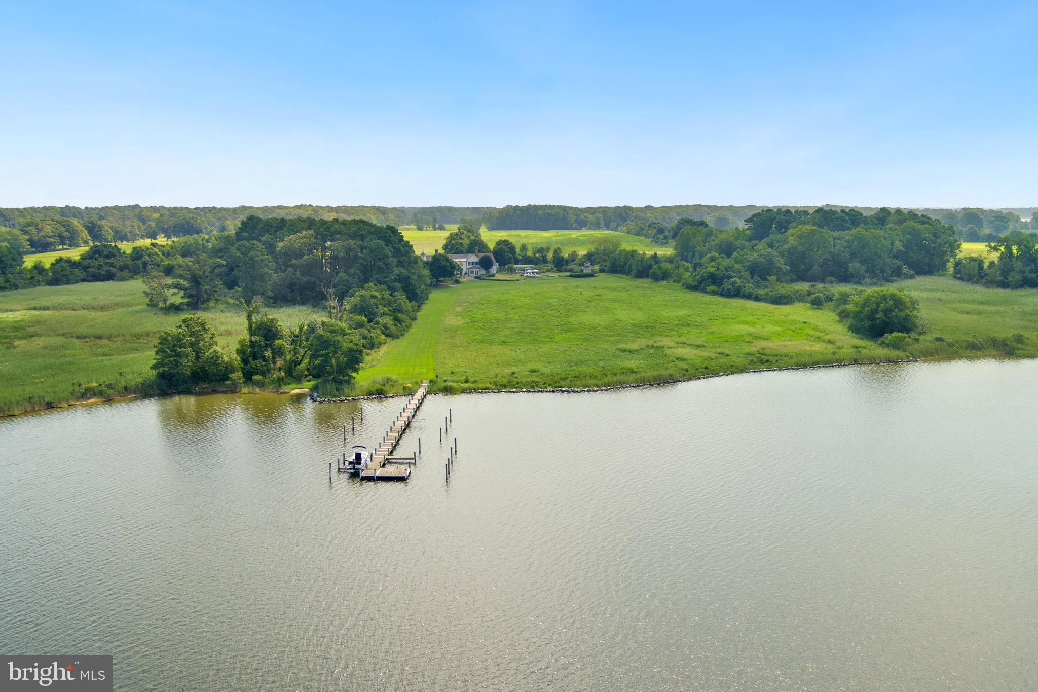 QUAKER NECK - Residential